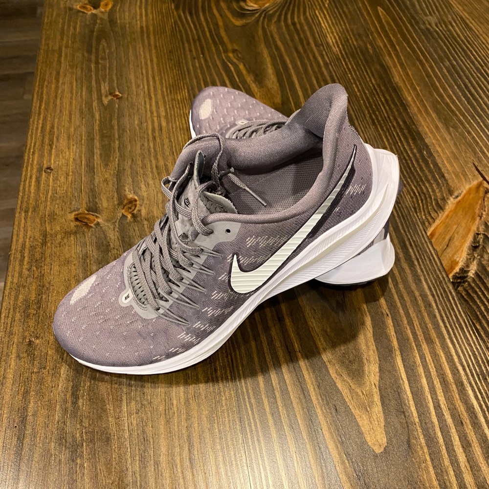 Nike Air Zoom Vomero 14 running shoe
